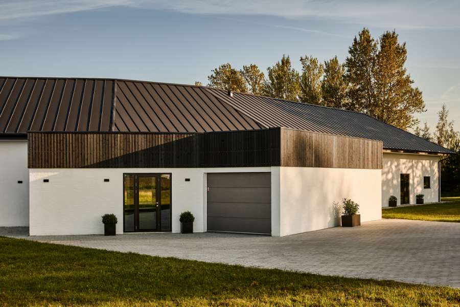 Stilvolles Anwesen in der Nähe von Hillerød wird mit Stahlprofilen auf dem Dach verstärkt, Hanebjergvej 3, 3400 Hillerød, Dänemark